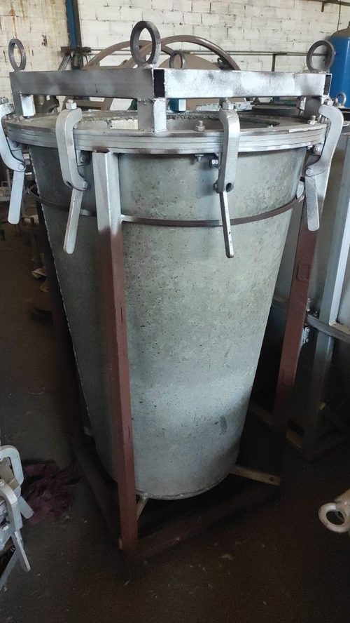 Used plastic production mold for sale - photo 1